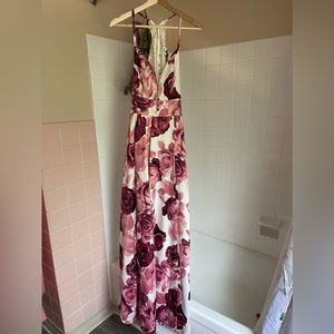 Formal dress size 9. Worn once for a couple hours.